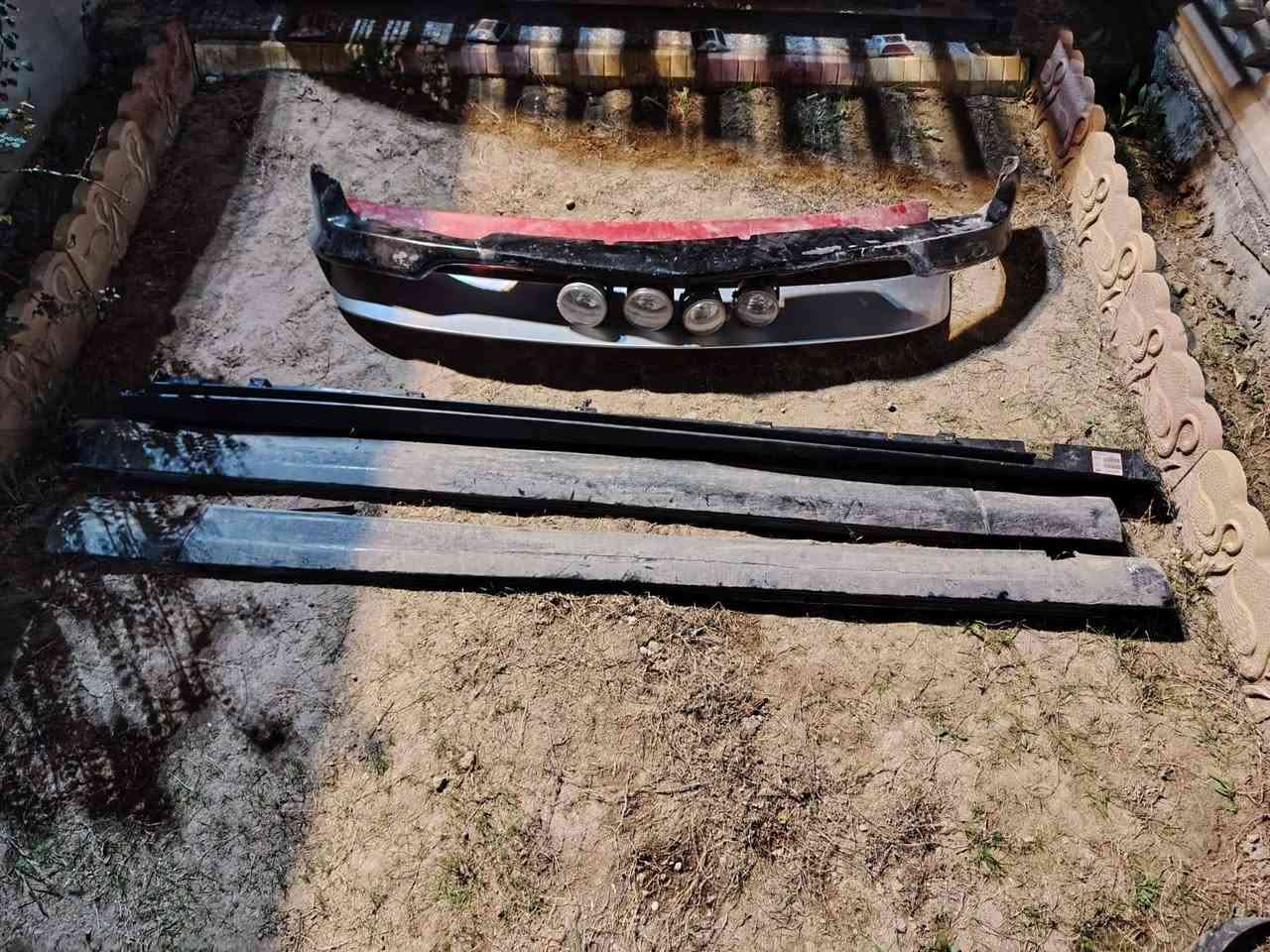 السلام وعليكم اخواني عندي دوس مال جارجر 2010 وعندي سبايدرات مال جارجر 2010 وعندي بلاجكتورات مال وبامه هيمي ومال جارجر 2010 وعندي الحيه بلاديه وحده عمل ودوسه مال جارجر 2012 ارتي  ***********
