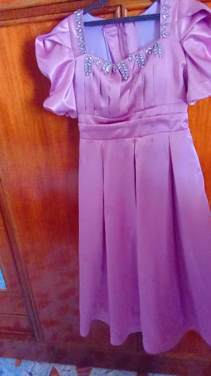 فستان ملبوس مره وحده اخذته55 ابيعه45  بالحقيقه احلا التصوير ضالمه


**إذا كنت صاحب هذا الإعلان وتريد حذفه لأي سبب، رجاءا أرسل رسالة إلى الدعم الفني**