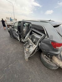 جيب موديل 12الاريدوه صار بيها هاذ الحادث  اريد ابيعها عله حادثه السيار...