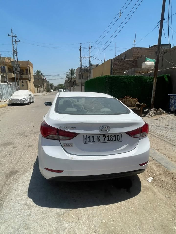 النترا 2016 رقم بغداد الدولي الجديد خليجي مداور ثاني يوم
فول  فتحة عدا البصمه
بيها رشات صغيره بدون اي حادث
بالبنيد شويه ع كد شبر وبالجاملغ ع كد شبر وكذلك الباب ع كد شبر فقط فقط رش على شرط قطرة معجون ماكو
جديده السيارة 
مكانها بالنجف
السعر 120 قابل للتفاوض وبالخدمة
للتواصل ***********

