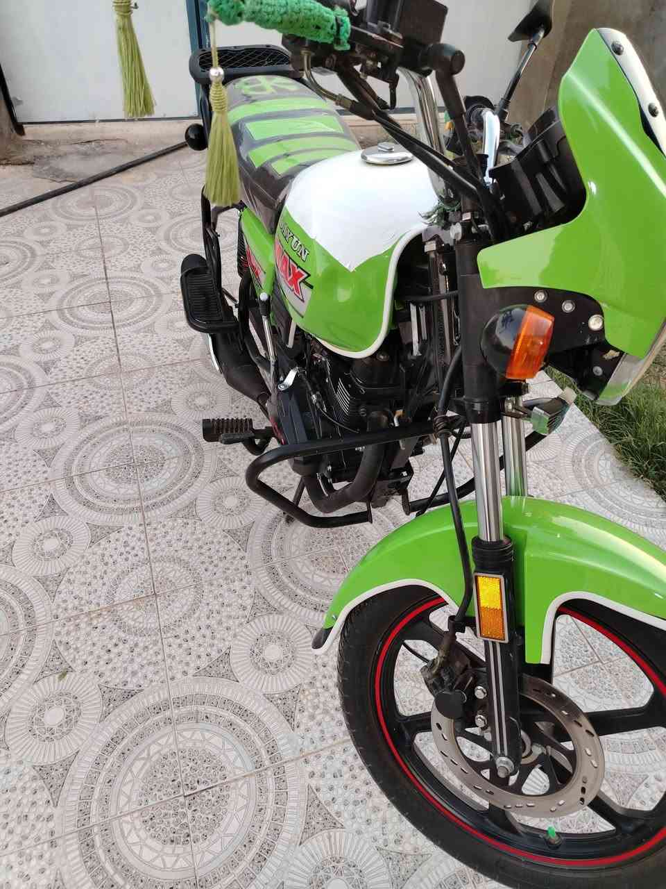 دراجه دايوان نفخ موديل 2023 طالعه بشهر 11دراجه مكفوله رقم واسط السنويه لل 28 دراجه مال جناي احلى من الصوره نظافه فول مستعجل على بيعته للتواصل الرقم ***********
