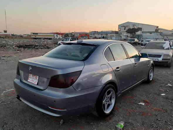 بیئێم چاو برۆ 2004 گیر و مەکینەی مەلیکەی  لەسەرە توماتیک زور بئ عەیبە توزیک پیشئ تەقەو رەقەی هەیە ساخە هیجی نیە  هەیکەلی جوانە ناوی توزیک جوان نیە اگینا بئ کیشةیة نرخئ 35 گةلاو مەجالئ تیایە گورینەوەش اکەم بەشتیک بەدلم بیت ژ.م *********** *********** كالار
