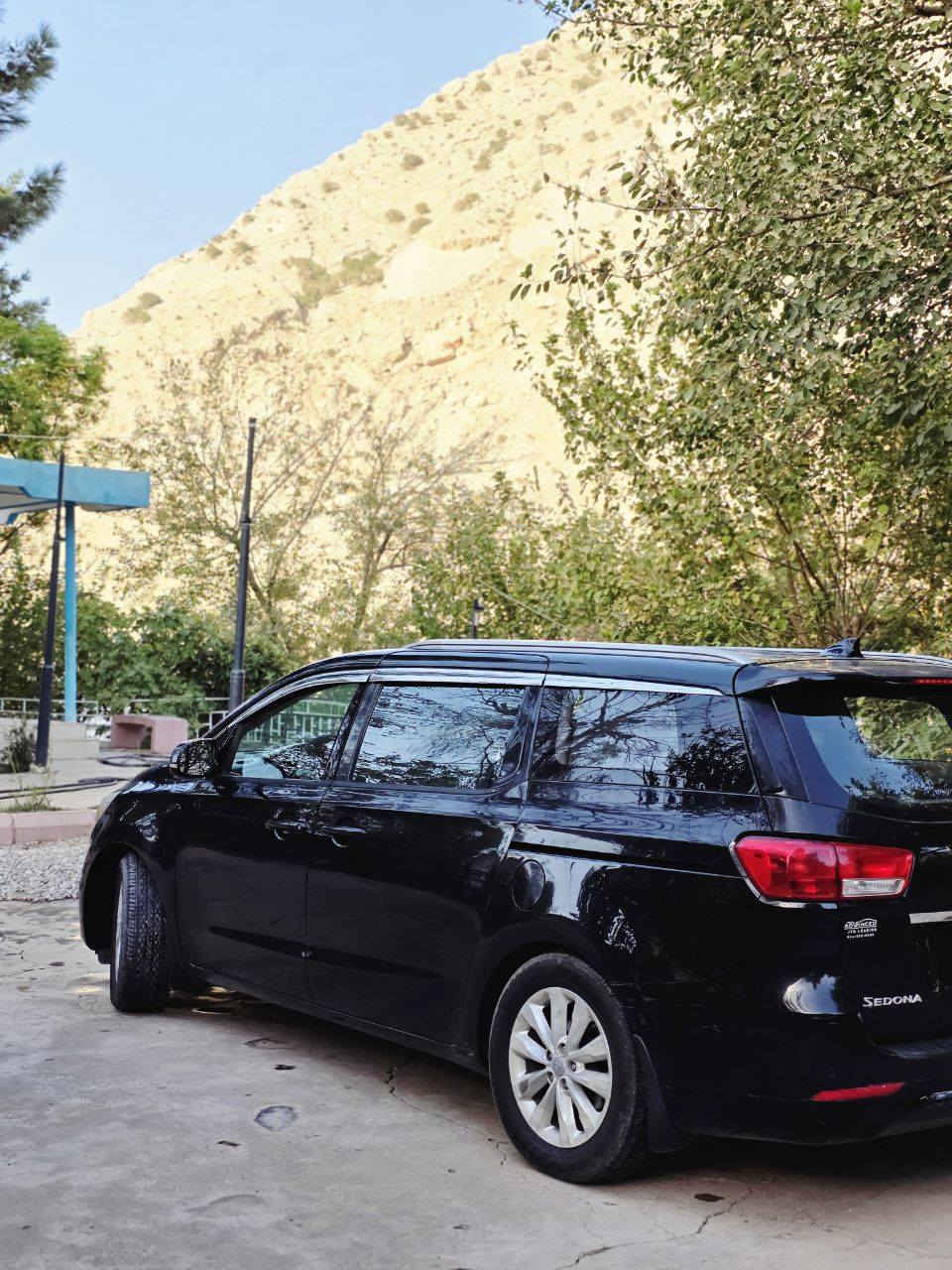 كيا سيدوناا للبيع
موديل 2016
محرك ٦ سلندر 
ماشيه ٩٠الف  بالميل 
فول عدا الفتحه 
فئة EX
السعر 170$
للتواصل ***********
