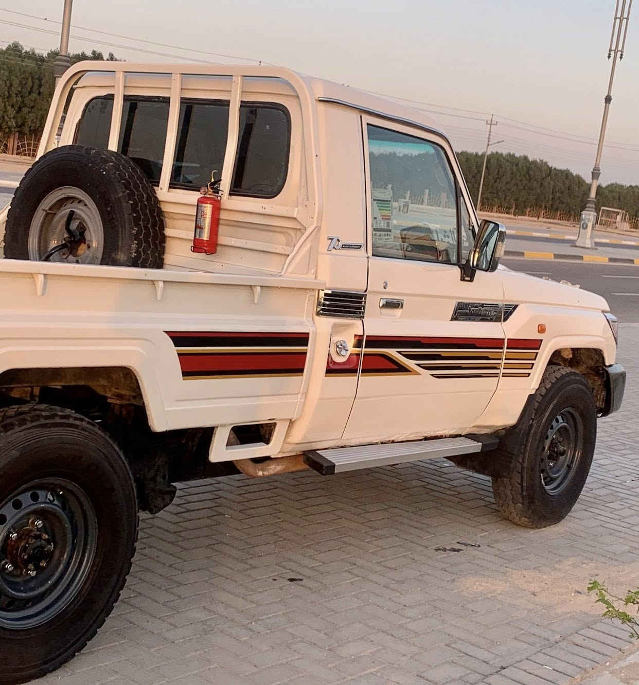 سلام عليكم  صلي على النبي رمضان مبارك 🌙 مبارك عليكم لاندكروزر شاص بريمي 2007 رقم سليمانيه وكاله عامه بسمي مافي نقص 🌹من صدام لصدام سياره جدن 🌹جديده بيه مكانات صبغ جماليه ابيع حزام شرط بدون معجون او كص دبل تانكي بانزين وغازمنضومه شد بلاد  تخم تاير حداديه بشرط محرك كير لوكير بشرط سعر خاص ومناسب لشراي وات ساب *********** تصال ***********
