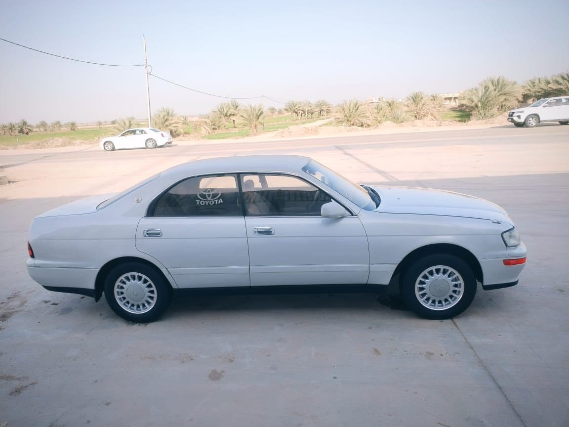 السلام عليكم بطه متصل للبيع مكفوله من الصبغ والبارد والضربه حداديه اماميه وخلفيه جديده محرك ٢٥٠٠ ديلكو جديده استوه مشدود تبريد شغال كهربائيات كله شغاله رقم بغداد دولي باسمي  السعر ٧٥وبيه مجال مكاني بابل للاستفسار ***********
