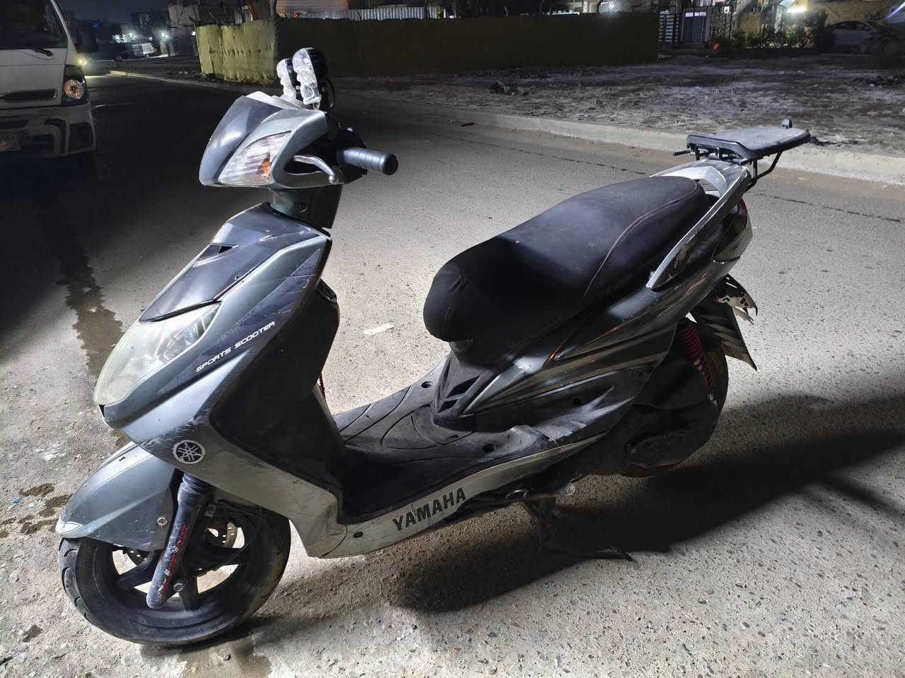 سكنس فحل كابريتر
بوشة 58ونص محرك ناعم بدون صوت
كلجات رياضي شلعة ومعدل 
كفراتهة كبالك بصورة لا غسل ولا فلتر
كهربائيات كلشي شغال الدشبول يشتغل بس مايبين شي بي محتركة شاشة
السعر 650
المكان الكفائات الشماعيه
***********
