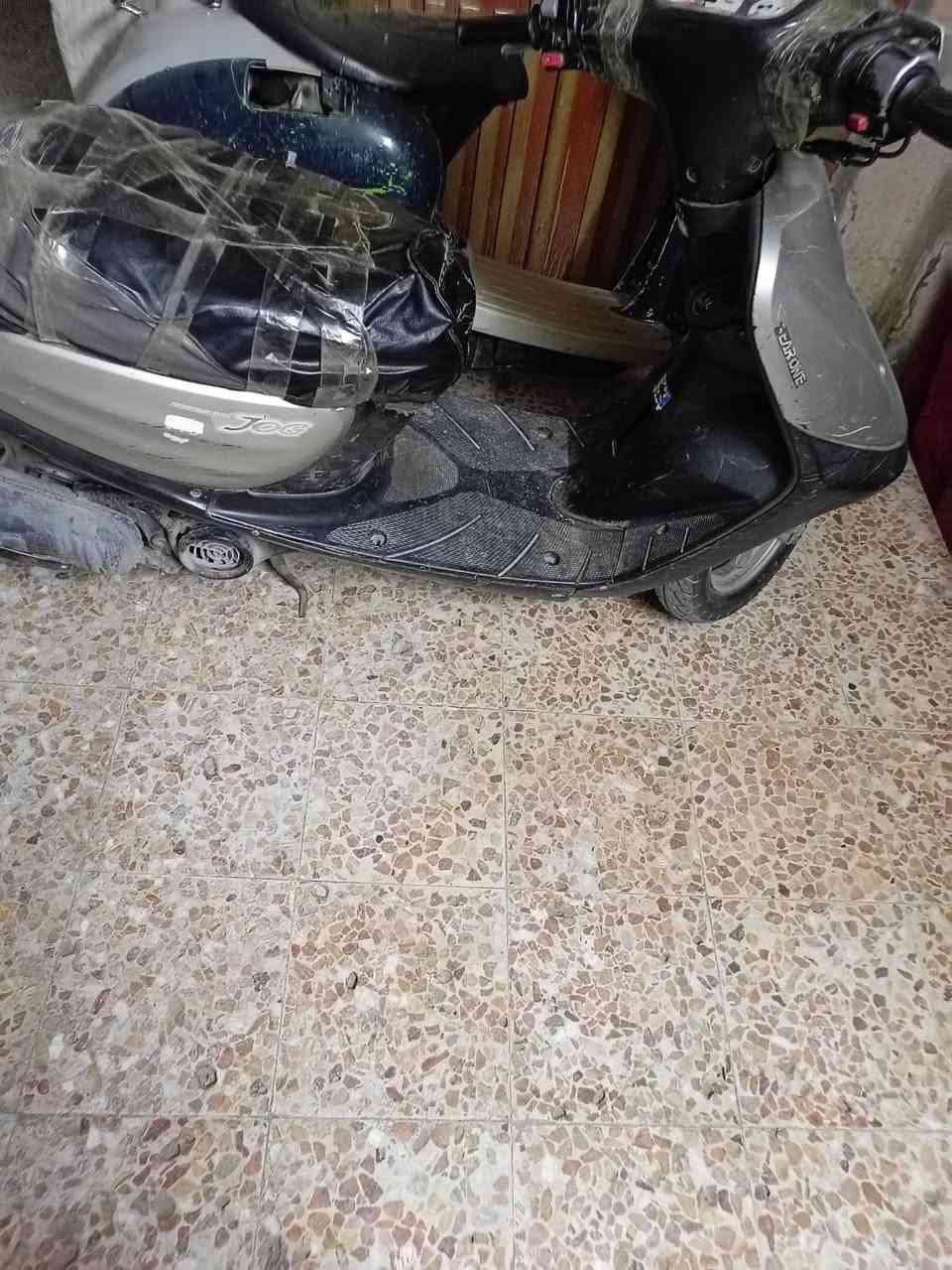 سلام عليكم دراجات ثنين للبيع ناصريه مركز سومر مصريه شغاله 150 منغولي فحل شغاله 200 + ***********
