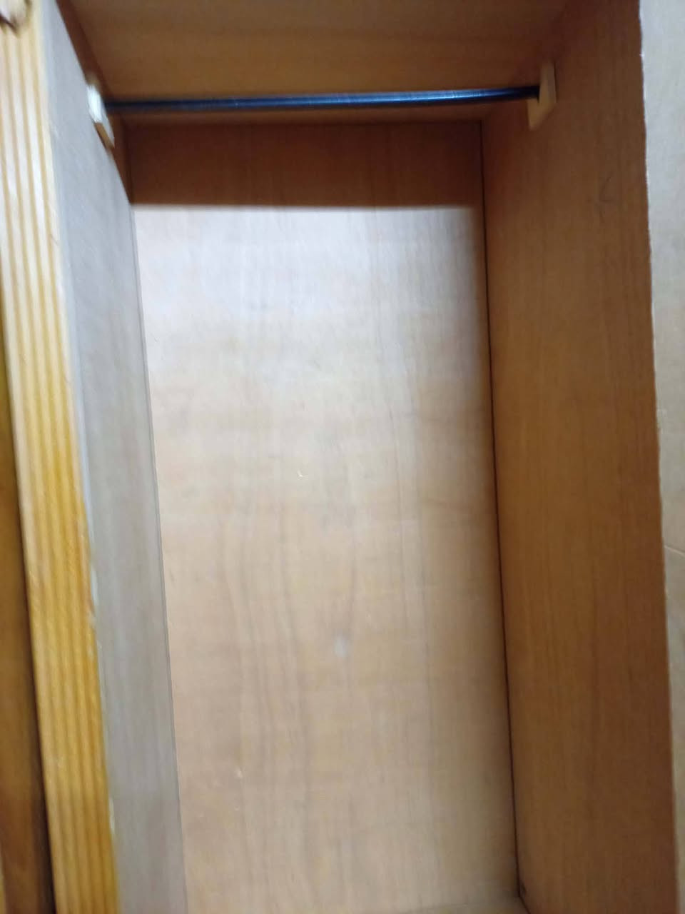 قنصور للبيع نظيف السعر ٢٦٠ وبي مجال 
***********
