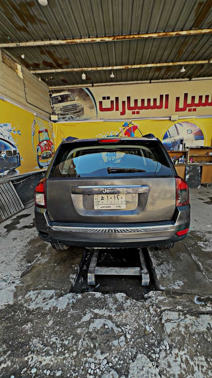 السلام عليكم
جيب كومباس 2015 ماشيه 73 السياره  كلين كفاله عامه كير محرك حادث تخم تاير جديد  السياره جديده بمعنه الكلمه السعر (115) سياره باسمي تحويل نفس اليوم مكان السياره بغداد غزالية للاستفسار الاتصال 
***********
