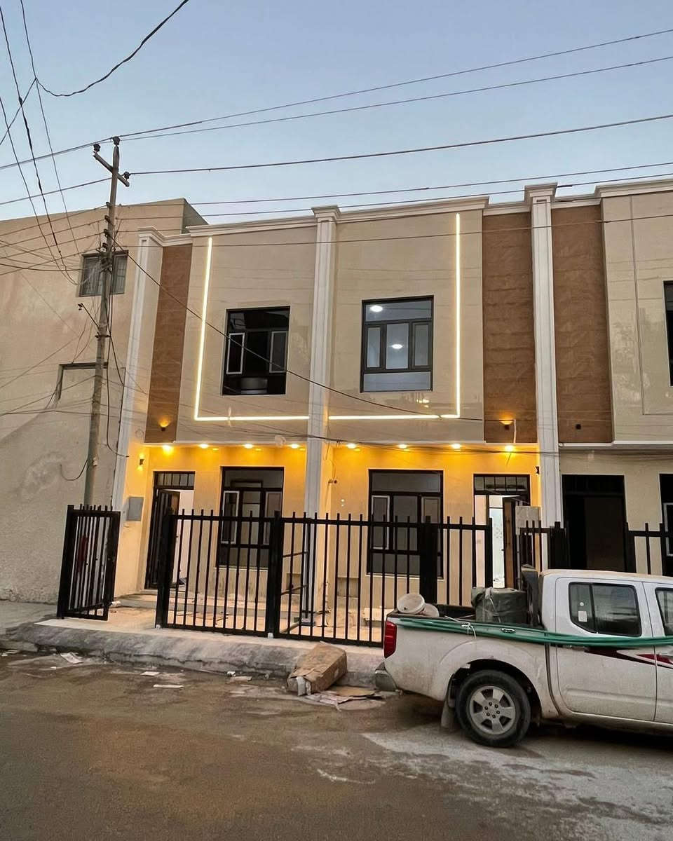 مشتملات 50 متر للبيع.
العدد 6 مشتملات 🏠😍

في منطقة حي الجهاد 
 ضباط المعوقين  قرب شارع المضخه خلف شارع 60 في حي الجهاد 

 

بناء سنة 2026 بناء درجى اولى 

طابقين ونص. 

الطابق الأرضي. صاله +مطبخ + حمام. +منور

الطابق الثاني غرفتين. نوم +حمام 

الطابق الثالث عرفة نوم  + بيتونه +سطح 

السعر والاستفسار الاتصال *********** 📞📞مكتب الشهم للعقار 🏠
