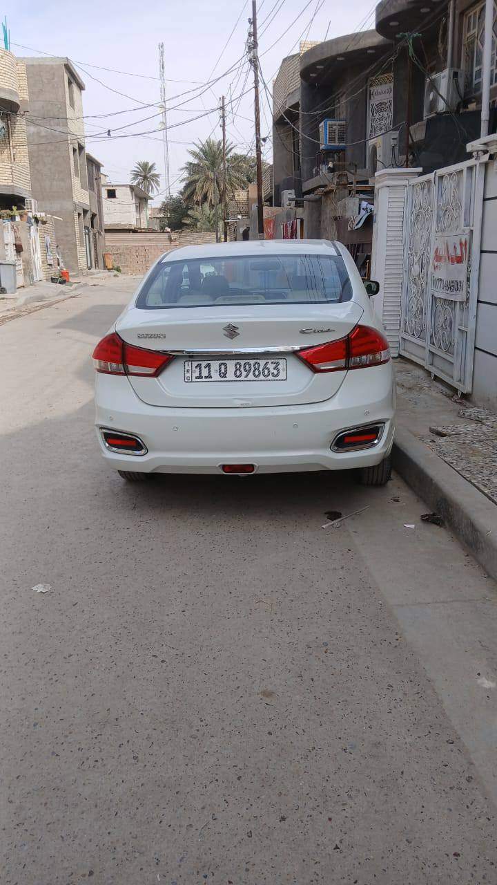 السلام عليكم،،
للبيع سازوكي ( سياز ) موديل 2023 
المواصفات ✅
بصمة تشغيل
بصمة ابواب
تحكم ستيرن 
كروز سرعة 
كشنات جلد 
حساسات
قطعتين تبريد 
مري شفط كهرباء  + اشاير بالمري 
لد امامي 
ويل كب كروم 
سبير ما نازل
السيارة مكفولة جديدة
رقم بغداد نهاية السنه اصير حره
 وكالة 
السعر 113 وبيها مجال للاستفسار ع  .
***********
