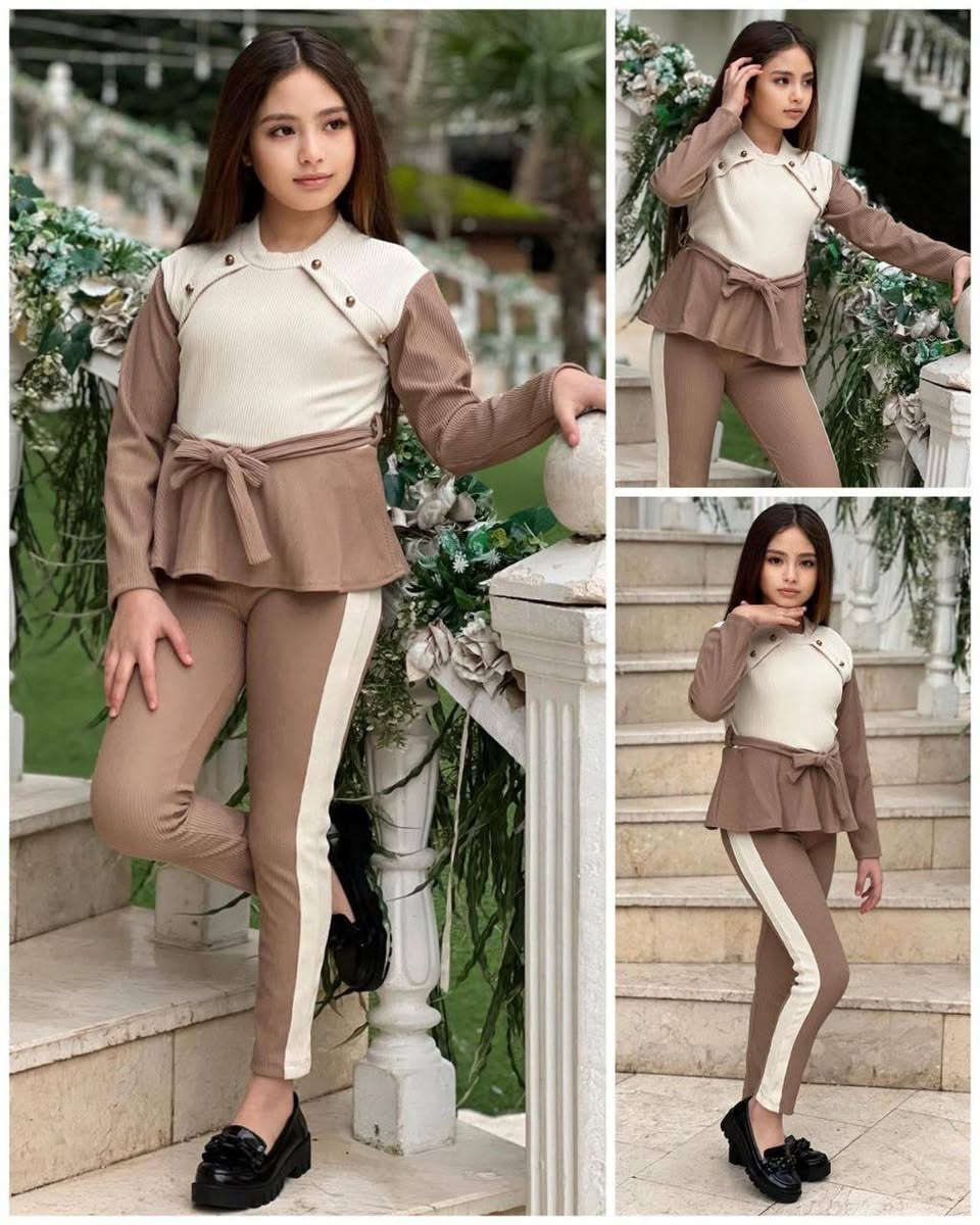 سوت بناتي بهاي 4/12 سنة 
الدرزن 3 الوان ب 76 الف


**إذا كنت صاحب هذا الإعلان وتريد حذفه لأي سبب، رجاءا أرسل رسالة إلى الدعم الفني**