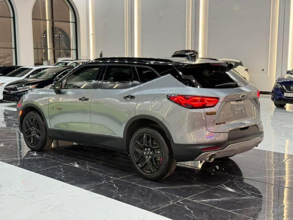 للبيع او مراوس
𝟐𝟎𝟐𝟒 𝐂𝐇𝐄𝐕𝐎𝐋𝐄𝐓 𝐁𝐋𝐀𝐙𝐄𝐑-𝐑𝐒

شوفرليت بليزر RS موديل : 2024

السعر : 125$

اللون : سلفر سقف اسود بيلادي

عدد المسافة : 10 الف

حجم المحرك : 3.6L V6 

ملاحظة السيارة : 4.اربع قطع صبغ 

المواصفات : 𝐑𝐒

فول فول مواصفات 1/1

 ابواب بصمة
بصمة تشغيل 
تشغيل عن بعد (𝐑𝐄𝐌𝐎𝐓𝐄 𝐒𝐓𝐀𝐑𝐓)
شاشةكبير لمس
كاميرة
هاند بريك بصمة
اوتو ستارت : 𝐀𝐎𝐓𝐎 𝐒𝐓𝐀𝐑𝐓 
اوتو ستوب : 𝐀𝐎𝐓𝐎 𝐒𝐓𝐎𝐏
رادار امامي (تحديد مسار)
رادار جانبي  (نقاط عمياء)
رادار خلفي (التحذير من الاصطدام)
حساسات امامي
حساسات جانبي 
حساسات خلفي
نظام : 𝐄𝐂𝐎
نظام : 𝐍𝐎𝐑𝐌𝐀𝐋 
نظام : 𝐒𝐏𝐎𝐑𝐓
تحكمات استيرن
استيرن هيتر
كشنات جلد 
كشنات كهربائي
كشنات هيتر
تبريد امس
تبريد مركزي
صندوق شفط كهربائي
لايتات 𝐋𝐄𝐃 ليد زينون
بكلايتات 𝐋𝐄𝐃 ليد
ويل كروم

‏‎تفاصيل اكثر الاتصال علی ارقام التاليه ‏‎

WhatsApp☎️***********

WhatsApp☎️***********

‏‎عنوان📍اربيل فرع ناقلات

معرض كاليفورنيا كارسCALIFORNIA Cars
