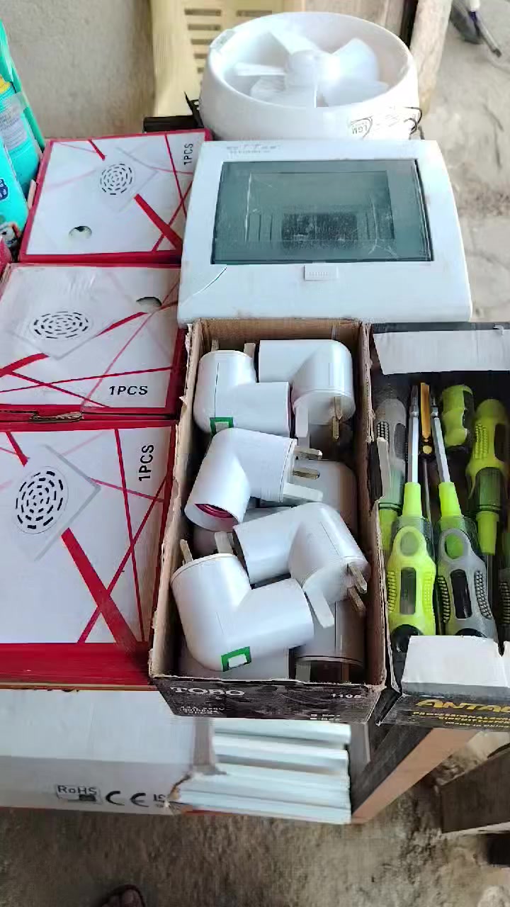 تم افتتاح  محل تتوفر لدينا أجهزة كهربائيه ومنزليه  كافه وبأنسب الاسعار  العنوان شارع بيت سيد شريف قرب محال علي ابوسكله
مقابيل احمد عبيد لحيمجي
بأدارة حسن علي (ابو يحيى) 
الاستفسار اتصال علـّۓ  رقم  ***********
