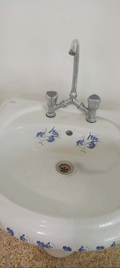 3 ابواب وشباك قياسم 210*76 // 210*84
سعر الباب ب60 الشباك 40 المغسل 25 البرده 10
العنوان موصل ايسر حي التعليم مجمع النور


**إذا كنت صاحب هذا الإعلان وتريد حذفه لأي سبب، رجاءا أرسل رسالة إلى الدعم الفني**