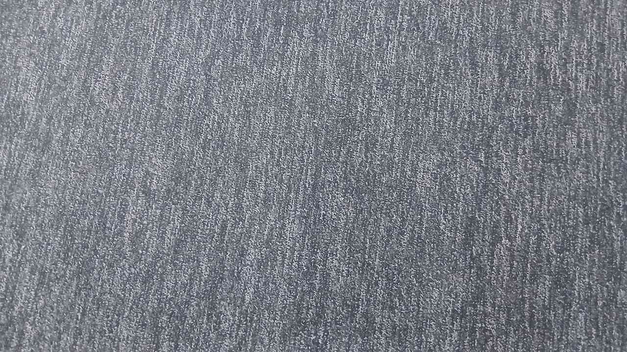 كاربد كبير قياس طول ٤متر وعرض ٣متر و٦٠ سنتيمتر ب٥٠ ولحفان ب٣٠ وشجرة كبيرة ٢٥ للإستفسار ***********
