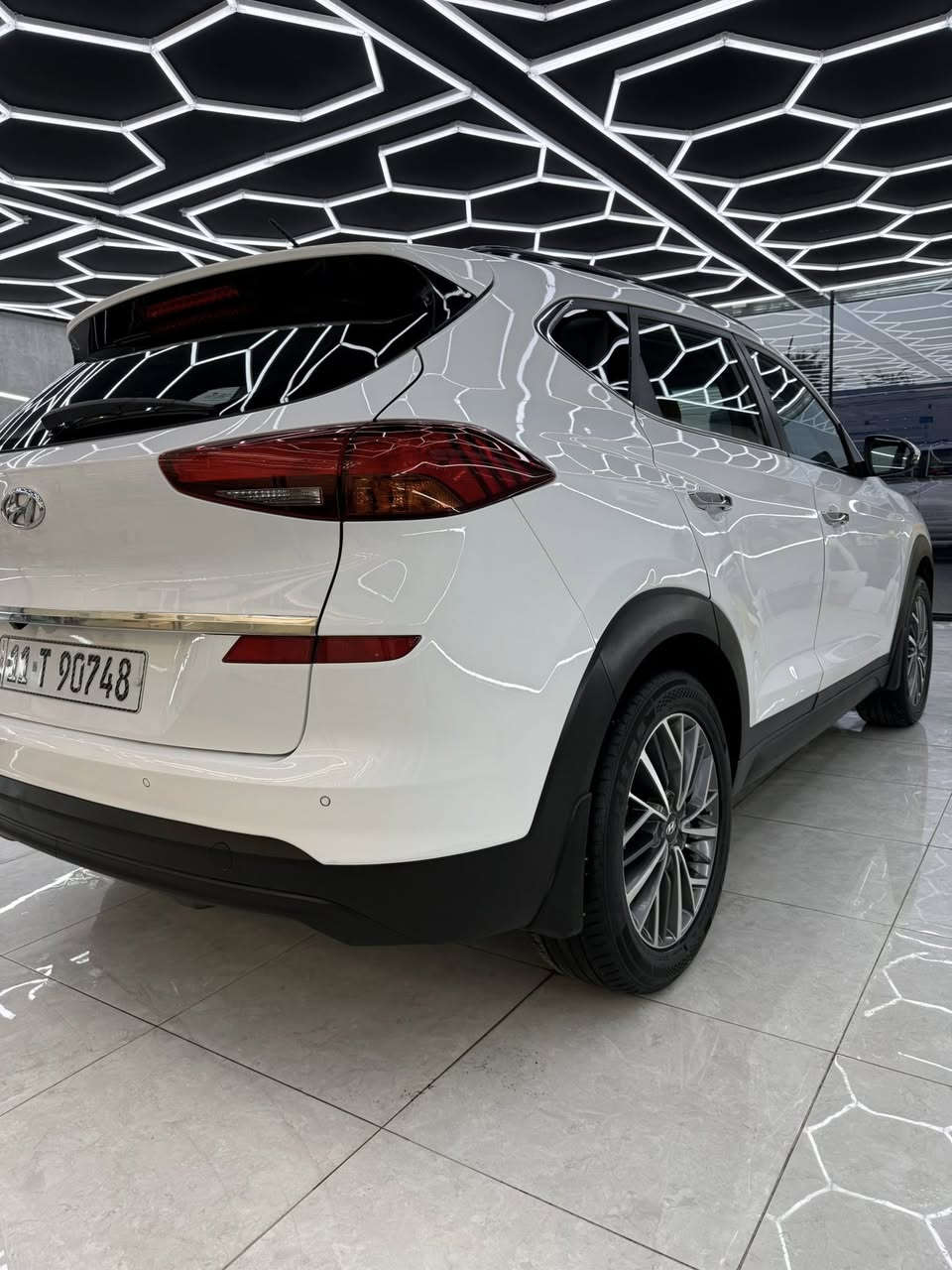 السلام عليكم توكسان  2019

رقم بغداد 

ماشيه 136 كم حقيقي

موصفات الكاصد فول 1/1

بانوراما

خمس عدسات

كشنات اثنين كهرباء 

داخل جلد 

كامره 

شاشه 

وحساسات 

مكفوله عدا الدعامية الامامية صبغ 

مكاني بغداد معارض البياع الشارع الوسط معرض سيدار 

للاستفسار
***********
