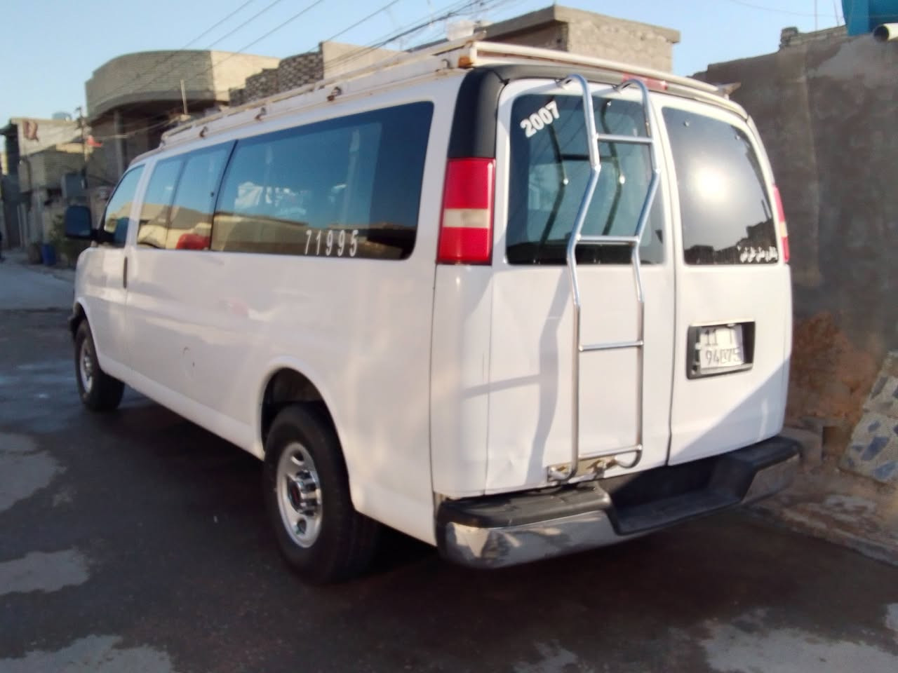 السلام عليكم سفانة للبيع موديل 2007 رقم بغداد انجليزي مصفرة هيئة وغرامات السنوية للتسعه وعشرين تحويل ثاني يوم كير ومكينه جدد تخم تاير برجستون تبريد وي السويج المكان بغداد السعر 95 وبيها مجال رقمي ***********
