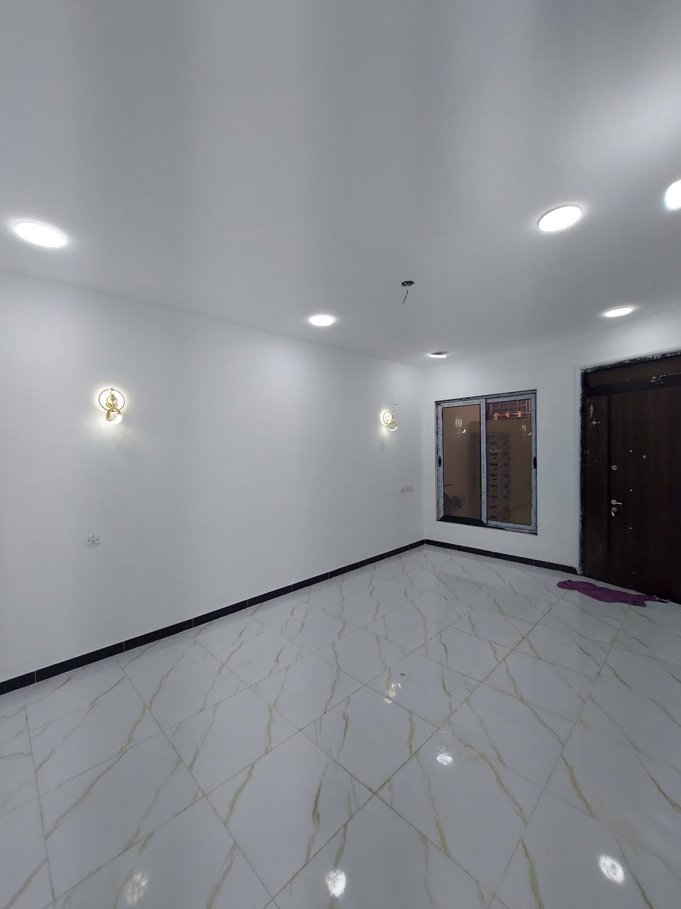 🏤 دار للأيجار ✅️ الموقع بعقوبة البحيرة 💥 بناء حديث 🎈 فول المواصفات ⬅️ زيرو غير مسكون ⚜️ موقع مميز 🛣 خدمات كاملة 
🔱 ايجار الدار [[ ٧٥٠ ]] الف قابل للتفاوض 
🔺️ مساحة ( ١٥٠ ) متر 🔶️ واجهه [ ٥ ، ٧ × ٢٠ ] متر
🏩 طابق الأول ( ٢ ) غرفة نوم 🏛 وستقبال ⭕️ وصالة 🛖 ومطبخ 🛁 ومجموعة صحيات كاملة 🔶️ مع مناور عدد ( ٢ ) 
🏘 طابق ثاني ( ٤ ) غرفة نوم ⬜️ وصالة 🛁 ومجموعة صحيات كاملة مع سطحين 💥 💥 💥
للاستفسار مع مكتب المصطفى للعقار ☎️
 موقع المكتب ⬅️ مدخل العزات مجاور اسواق نوتيلا الغذائية 🛒 او التواصل على الماسنجر او الواتساب على الرقم *********** 📞📞
