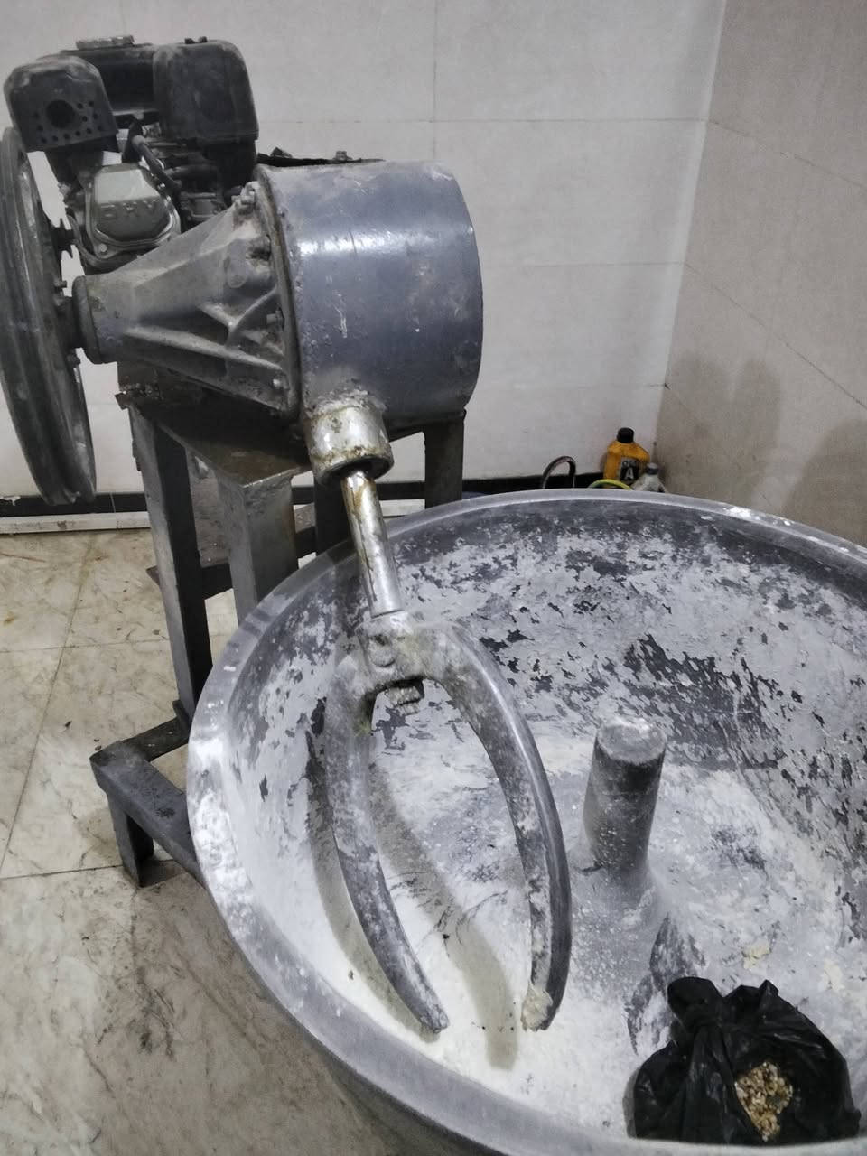 سلام عليكم غراض لبيع عنوان امين ركية وسكينة لستفسار ***********
