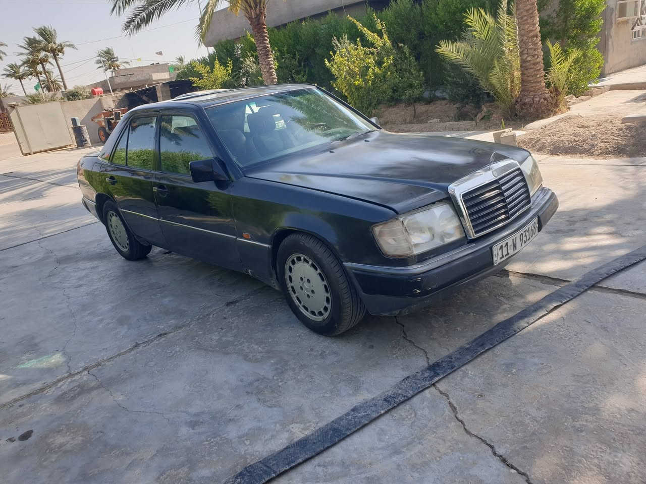 السلام عليكم مارسيدس دب 1989 رقم بغداد انكليزي سنوية لل2030 محرك وكير بطة2500 مكفول صدر امامي خلفي جديد تخم تاير جديد كهربائيات كلها شغالة 
السيارة خير من الله 
السعر 42وبيها مجال 
ديالى المقدادية 
الاتصال ***********
