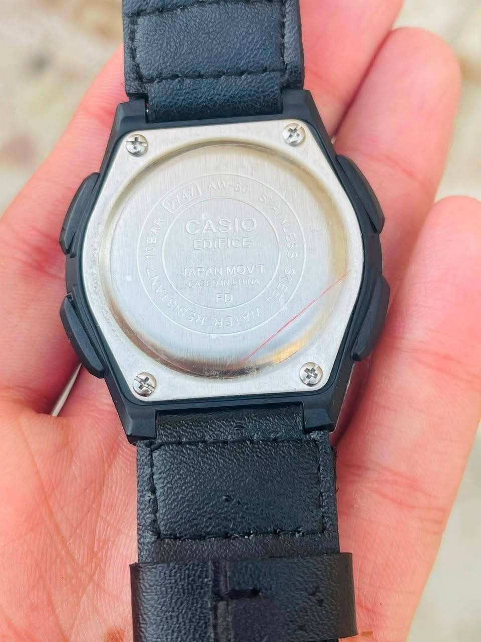 ساعة كاسيو إللوميناتور (Casio Illuminator)
مكينه ياباني...شهر مختم
الذي يجمع بين العقارب وشاشة رقمية.البطارية:  إلى 10 سنوات.مقاومة الماء: مقاومة للماء حتى عمق 50m تحتوي على ميزة إضاءة (LED light)
السعر 25الف مع توصيل


**إذا كنت صاحب هذا الإعلان وتريد حذفه لأي سبب، رجاءا أرسل رسالة إلى الدعم الفني**