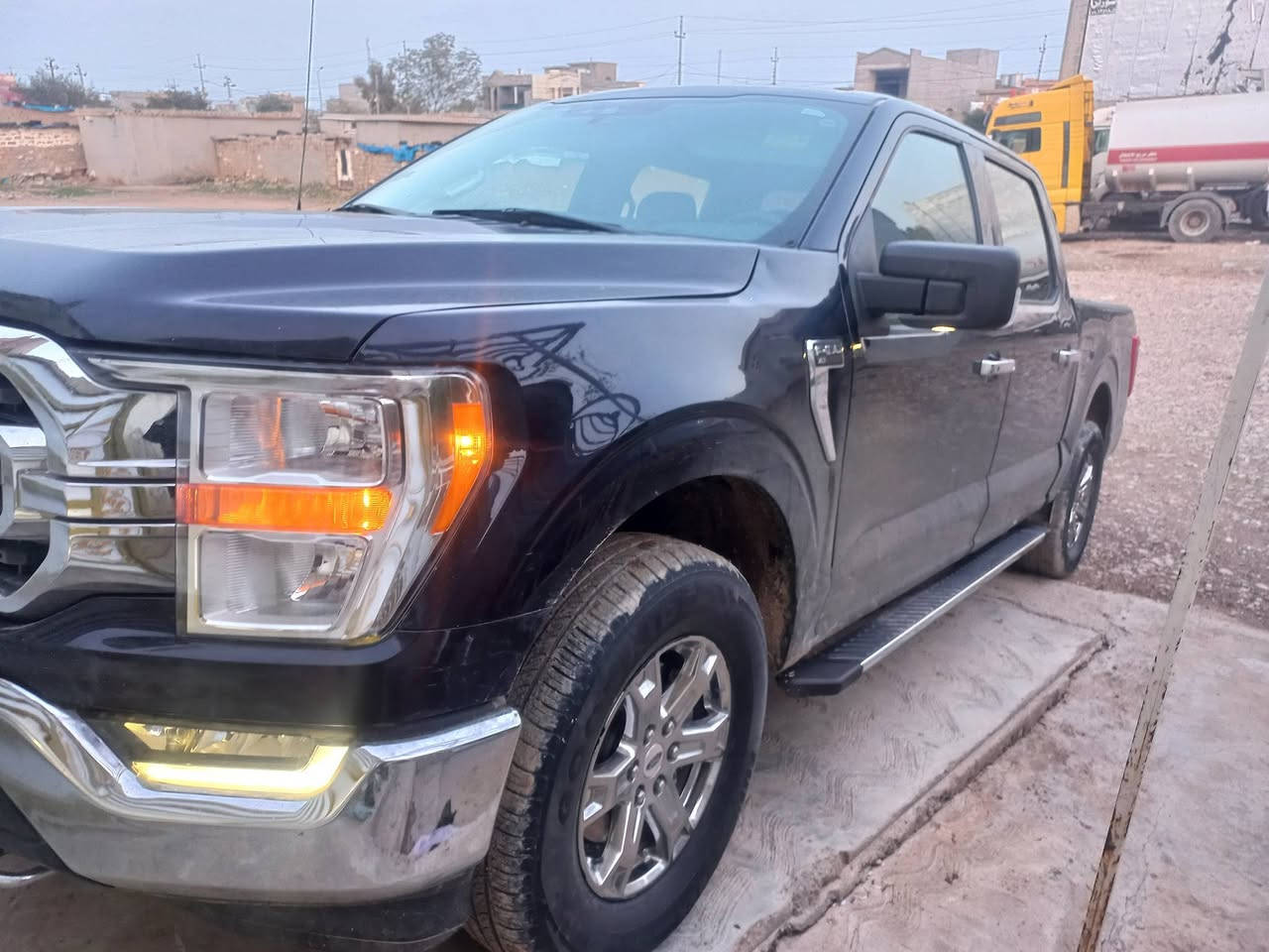 بسم الله الرحمن الرحيم😍🤍
2021.فورد.f150❤️‍🔥

لون نیلي علا اسود

محرك 8سلندر 

#سعرها  215 ورقه 

مواصفات👇

فور ويل 

شاشة جبير 

ويل كب 

تحديد سرعة 

تحديد مسار 

نضام ايكو سبورت 

كاميرا 

رادار 

حساس 

كوشن هیتر

بصمه

شغال عن بعد

بریك بنزین كهربائي نتزل تسعد

هندربریك بصمه

بنسبە صبغ موجود سونر

اروس سیاره ناصی حسب قناعه

وبعد بيها هواي مواصفات👍

 اسيا ***********
