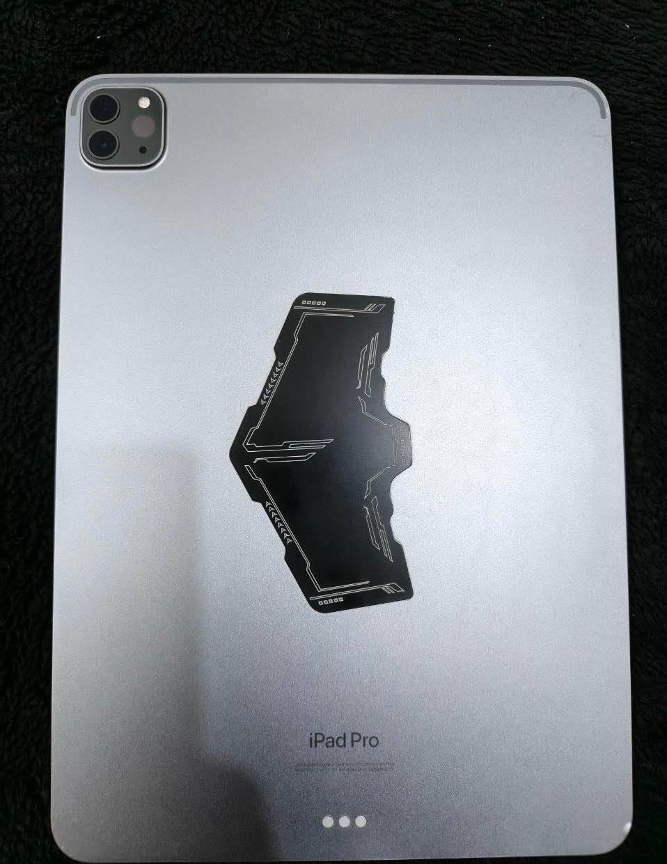 ⸻

بي فطر بل حساس ما مئثر خفيف 
📱 للبيع: iPad Pro 11 M2
📏 الحجم: 11 بوصة
⚡ المعالج: Apple M2 قوي وسريع
💾 السعة: (اذكر السعة)128
🔋 البطارية:ما تطلع بل حاسبة
🧰 متضمن: (الشاحن – الكوفر – والكارتون…)
📍 المكان: (المدينة)نجف ابو صخير 
📞 للتواصل: (رقم الهاتف/واتساب)*********** النجف, العراق
