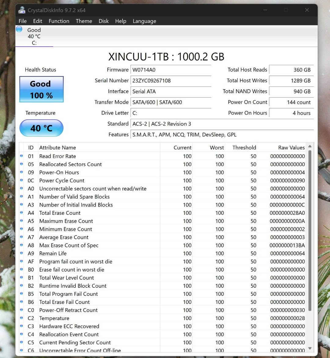 لابتوب اوبن بوكس وكل مواصفاته مكتوبه بالصور  الشاشة 4K بس بيه مشكلة بالكيبورد بعض الدكم بيها خلل وهي الاحرف
i, j, k, m, <, space
وديته للتصليح وما رهمت الا يتبدل الكي بورد 
السعر 250 الف 

https://www.alibaba.com/product-detail/Factory-Pipo-W15-4K-laptop-16_1601254991405.html#:~:text=Factory%20Pipo%20W15%204K%20laptop%2016%20RAM%20+512GB%20SSD%20core,Description


**إذا كنت صاحب هذا الإعلان وتريد حذفه لأي سبب، رجاءا أرسل رسالة إلى الدعم الفني**