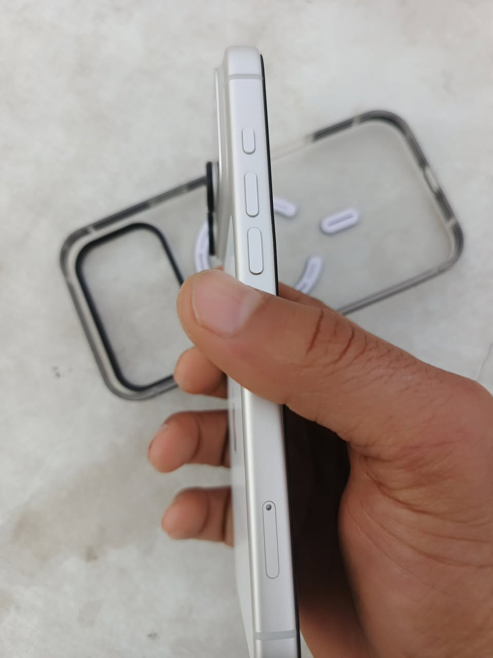 ‏سلام عليكم iPhone 17 Pro Max
‏ذاكرة 256 بطارية 99 دبل سيم كارد جهاز استخدام شخصي مگفول من أي عطل سعر خاص***********
