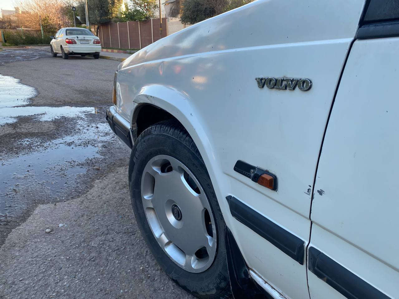 🚗 فولفو 740 للبيع – نظيفة جداً 🔥
السلام عليكم 🌟

فولفو 740 موديل 1990

🔧 تفاصيل السيارة:

-سنوية 31 بأسمي هزة جديدة رقم دولي نينوى باقي فقط استلام اللواحات 

-صبغ شركة

-بجم 940 اصلي

-محرك وكير شرط 100%

-كابريتر

-كير أوتوماتيك

-جامات الامامية كهربائية 

-بانوراما شغالة

-بريك ABS

-جام أمامي جديد بدون فطر

💰 السعر: 35 ورقة وبيها مجال للجادين فقط

📍 الموقع: الموصل

📞 *********** (متوفر واتساب)

سيارة نظيفة جدًا مال جنية ✅

#Volvo740 #فولفو #بيع_سيارات #الموصل #سيارات_العراق
