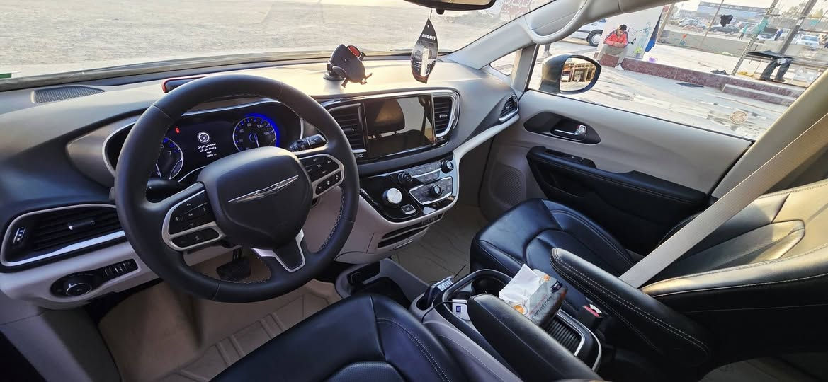 باسفيكا موديل 2023
رقم سنويه جديد 
ضرر جدا بسيط موضح بالصور 
جاملغ جه السايق و اربع اصابع باب السايق 
وين متحب اخذ سونار 
مواصفاتها معروفه 
السعر 240 ورقه 
عنوان السياره 
واسط / قضاء العزيزية 
*********** 
***********
