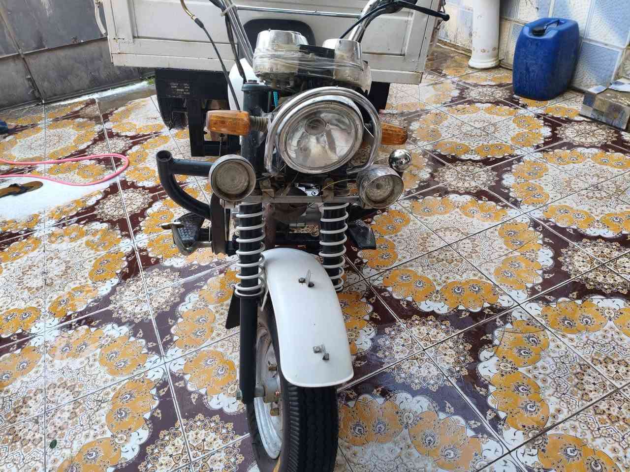 سلام عليكم 
سوته للبيع
موديل 16
جاهزه
مال شغل 
*********** ابو زناد
