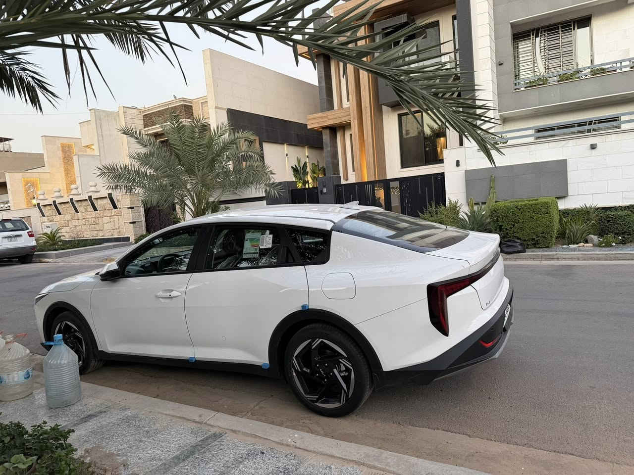 كيا كي فور ٢٠٢٥ فول قماره حديد الارضيات حتى مغلفة
السلام عليكم كيا k4 2025 مكفولة من الصبغ ماشيه ٩ الف بصمه سايد بريك بصمه رقم بغداد ب اسمي والبارد محرك 2000 داخل قهوائي شاشة متصلة ويل ١٩  التواصل ***********
***********
