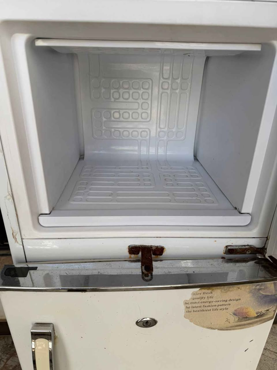 ثلاجة LG توشيبا العربي مستعملة نضيفة حجم 10 قدم سعر 150 بيه مجال للاستفسار خاص عمارة, ميسان


**إذا كنت صاحب هذا الإعلان وتريد حذفه لأي سبب، رجاءا أرسل رسالة إلى الدعم الفني**