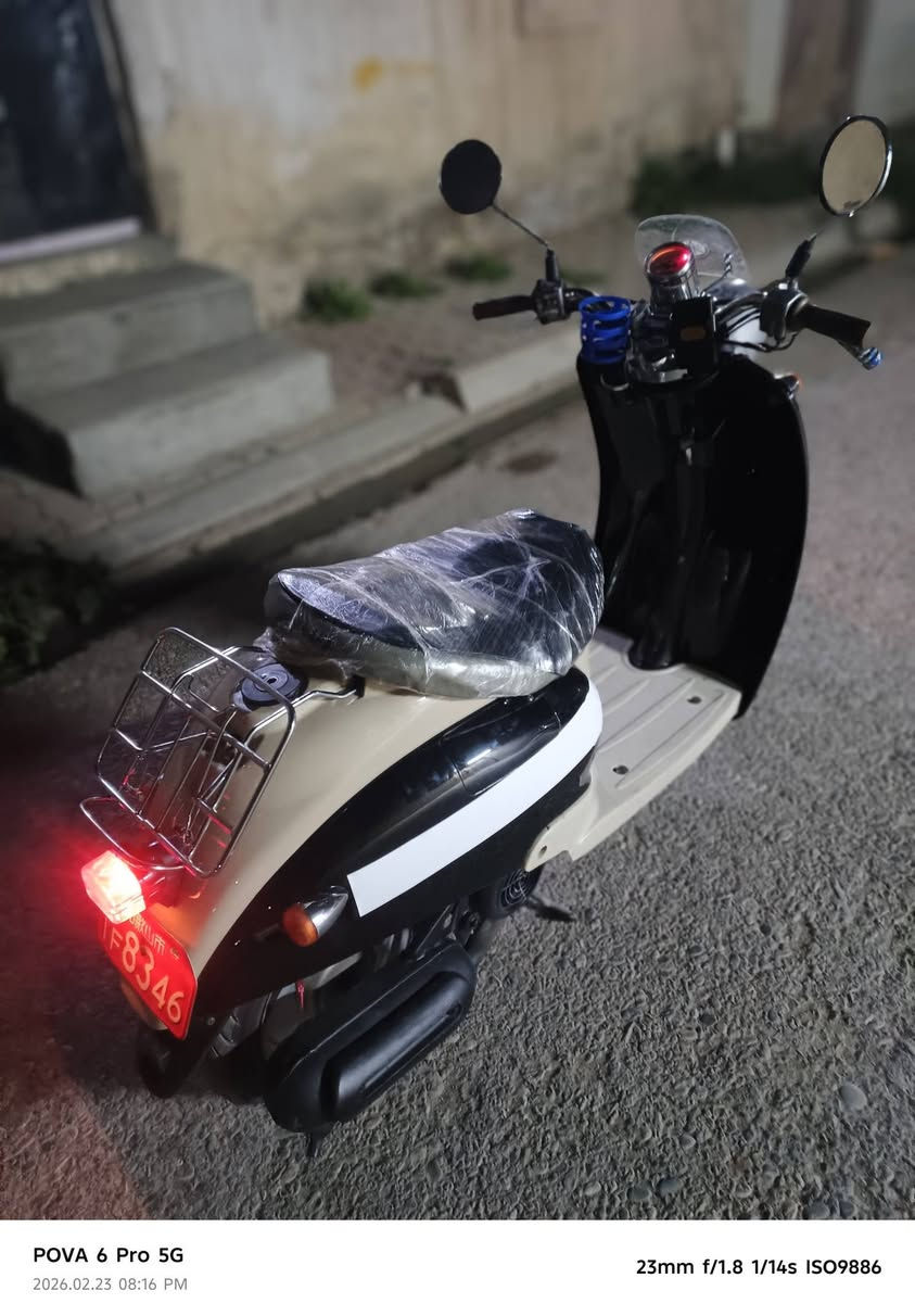 سلام عليكم دراجه للبيع مكينه كبس كهربايات كله شرط تايرات جدد كفرات ابلاد دراجه مال بيت سعر 425وبي مجال قليل مكاني كركوك حي العسكري


**إذا كنت صاحب هذا الإعلان وتريد حذفه لأي سبب، رجاءا أرسل رسالة إلى الدعم الفني**