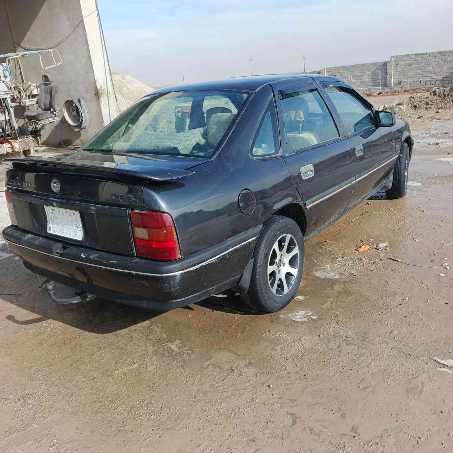 فكتره حجم 18 موديل 1991
مصبوغه جماليه
شرط مابيها  ضرر 
سعر 43 بيها مجال
رقم الموبايل ***********
