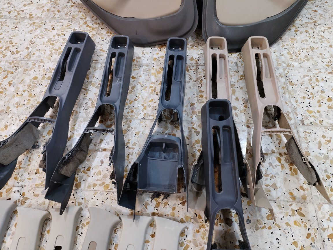 السلام عليكم
اخوان أدوات وغراض جيلي ام كي توفرت من جديد مامتواجد عالنت للاستفسار اتصل وادلل
***********
***********
