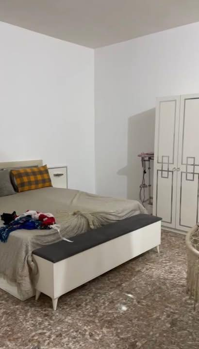 للايجــــــــــــار ✅
.
شقه للايجار في الجنينه بناء حديث سعر مناسب 
.

مواصفات الشقه  / 
.
غرفتين منام ، صاله ، مطبخ ، صحيات 

.
سعر الايجار 500 شامل للماء و الكهرباء 
.
✅ الذهبي للاستثمار العقاري ✅

#مجــــــاز_قانــــــــونيــاً
—————————————
#ملاحظه لعملائنا الكرام يتوفر لدينا عروض عقاريه بيوت للبيع والايجار في كافة مناطق محافظة البصره كذلك يتوفر لدينا بنايات تجاريه للبيع في مناطق ممتازه بوارد شهري ممتاز 
‏‌‎ للمعلومات اكثر التواصل على الارقام الموضحه او زيارة
الموقع 
البصره_ شارع عام حي الزهراء _ قرب مستشفى النفط
***********
