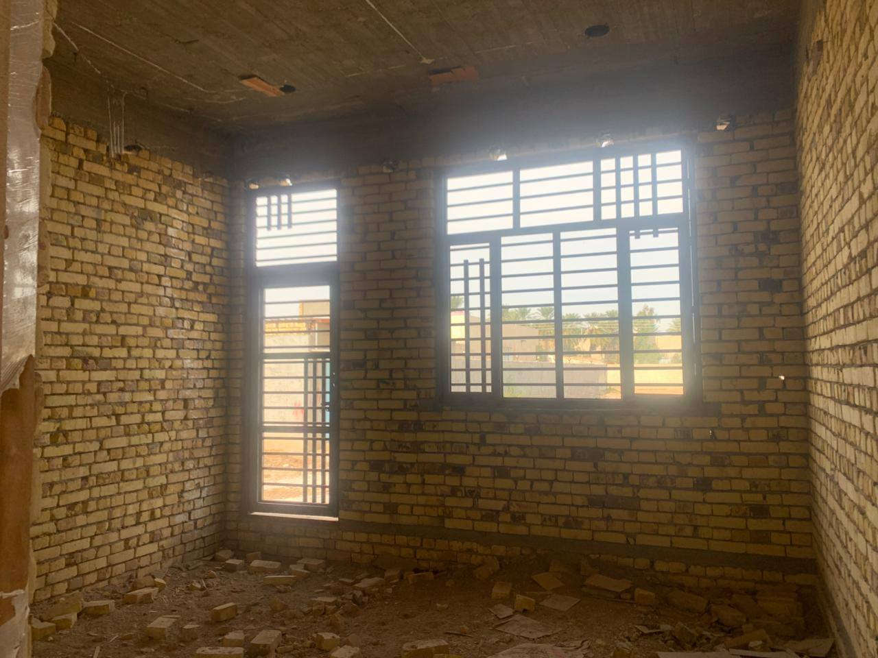 بيت ركن هيكل للبيع
مساحة ١٥٠م طابو سند ٢٥ حق التصرف المنطقة كاملة جميع الخدمات ( ماء كهرباء مجاري تبليط ) بناء درجة أولى سقف صب كونكيت كما موضح بالصور يتكون من 
غرفة عدد ٢ قياس ٥×٤ و ٤×٣ 
مطبخ كبير ٥×٥
صالة كبيرة ٧×٥
هول و منور عدد ٢
صحيات 
تواليت خارجي 
كراج سيارة ٤×٥

 العنوان بالضبط في ميسان سدة دور النفط بعد الاستدارة الحادة يصير البيت ركن ثاني فرع بداخل فرع مزرعة د.تهاني الجاد بالشراء مراسلة الخاص عمارة, ميسان


**إذا كنت صاحب هذا الإعلان وتريد حذفه لأي سبب، رجاءا أرسل رسالة إلى الدعم الفني**