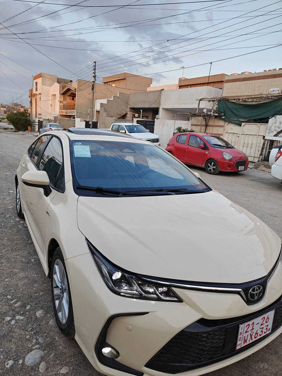 تەکسی کڕۆلا 2025 هایبرید 10 پارچە لەسەرساخەی لەپاش دەپارچەی بەرد بەشەرت هەموشتی حازرە سفرە تەنها  800 کیلۆمتر ڕۆیە  لۆخۆم کردیتمە دەپارچە ژمارەی مۆبایل ***********
