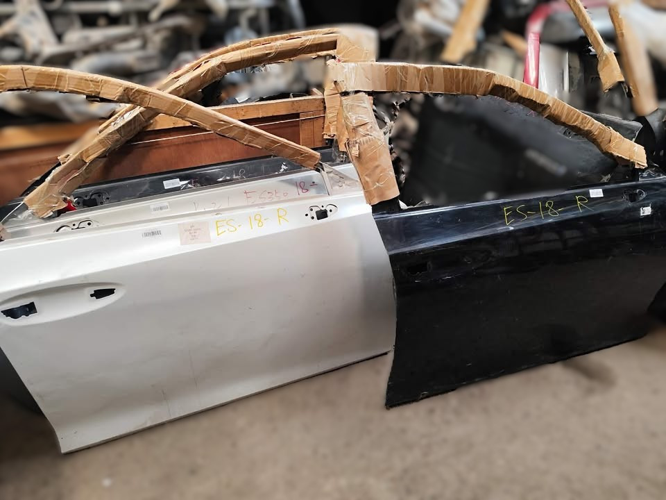 #متوفر
#ابواب امامي خلفي #لكزز ES 18/24 #اصلي مستعمل
محلات العربي
العنوان: بغداد العلاوي شارع 6
التواصل واتساب بصمة لو رسالة 0790 618 2817

#العربي #ادوات_احتياطية #لكزس #باب #امامي #خلفي #مستعمل #LEXUS  #ES
