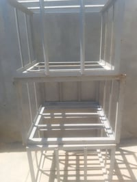 قفص مكيف • ٣ قطع • قديم نظيف