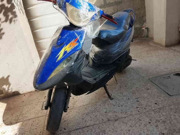 دراجه ماكس عدله للبيع الدراجه نضيفه كلش وحلوه دراجه ما مفتوحه  اشاير كهربائيات كله شغاله  تشغيل ( بصمه وسلف وهندر ) البصمه أنه محورهاا وما نقصه شي نشالله بس الكشن مو ماله  السعر مليون وبيه مجال قليل وفدوه اروح له المو شراي لا يخابر ***********
