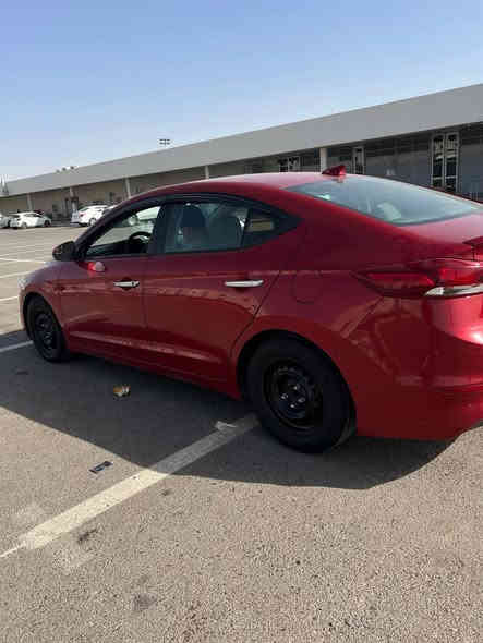 انترا 2017 سياره جاهزه كير مكينه تبريد صدر سياره  وارد أميريكي حدثه ربع باب وربع جاملغ امامي سعر 126وبيه مجال بسيط تحويل شوكت متريد ***********
