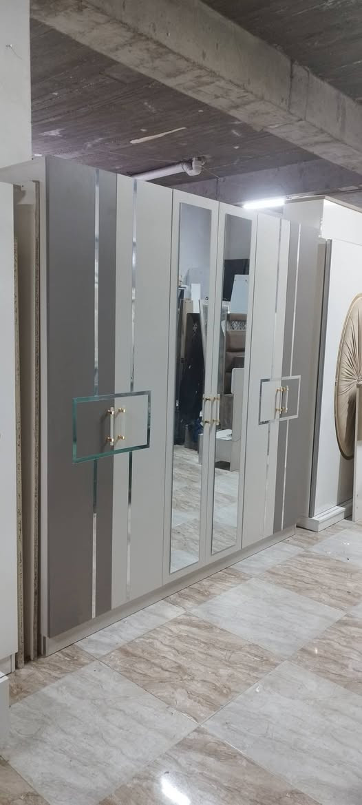 غرفة 6 ابواب 5 قطع
للاستفسار ***********
