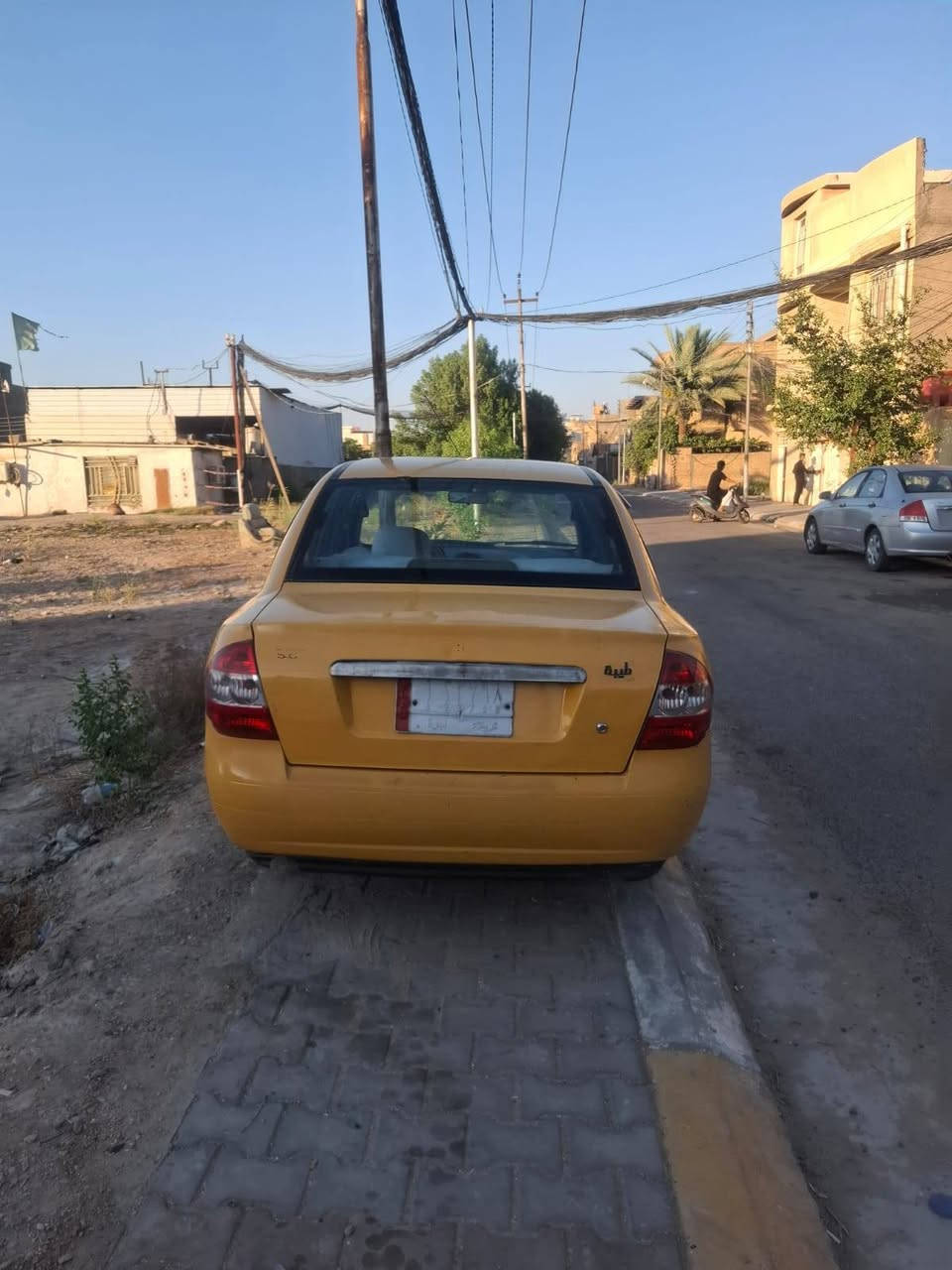 السلام عليكم سياره طيبه للبيع موديل 16 كير محرك حداديه تخم تاير بل باكيت تبريد شغال سياره نضيفه مكفوله من ضربه سياره نضيفه رقم كربلاء تحول مباشر سعر 33 و بيه مجال  عنوان كربلاء حي الحر الثوره قرب مطعم علي يوسف رقم الاتصال ***********
بدون مراسله فقط اتصال اني مكلف بل نشر

