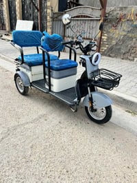 شباب دراجه ثلاث عجلات اللبيع دراجه بعدها  استخدام شهر فقط معا  وصل شرا...