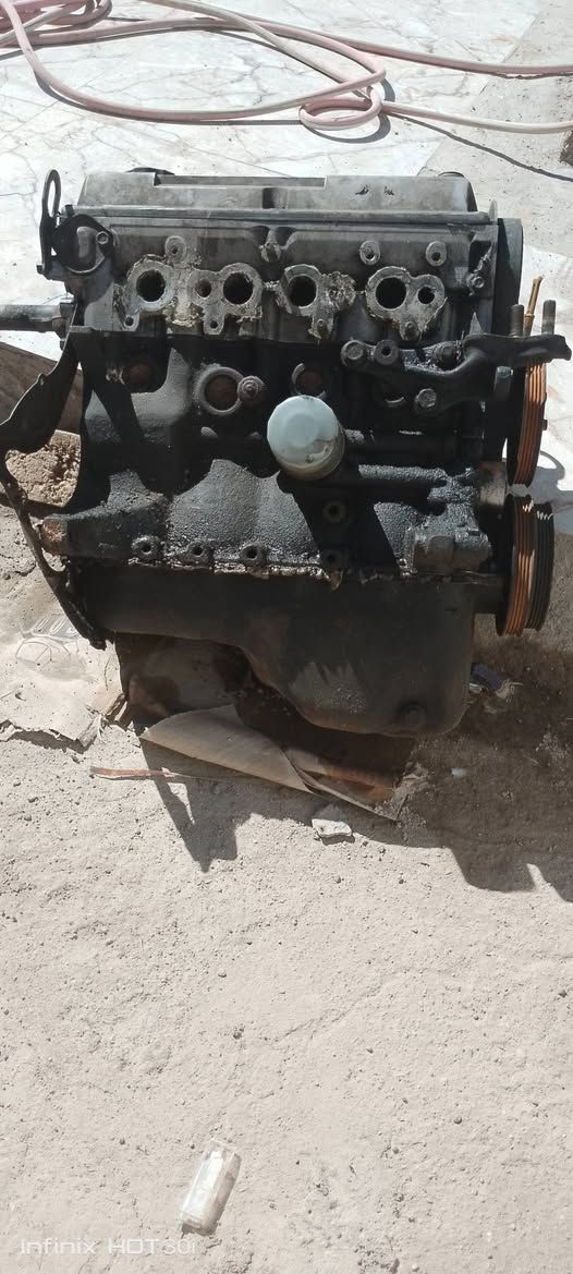 متاح محرك سايبه كامله نقص كم شفت 
وعينه وصينيه وعقل سايبه يشتغلن 
150
الف شرط الشغل 
ابي الخصيب محيله الشارع الوسط 
***********
