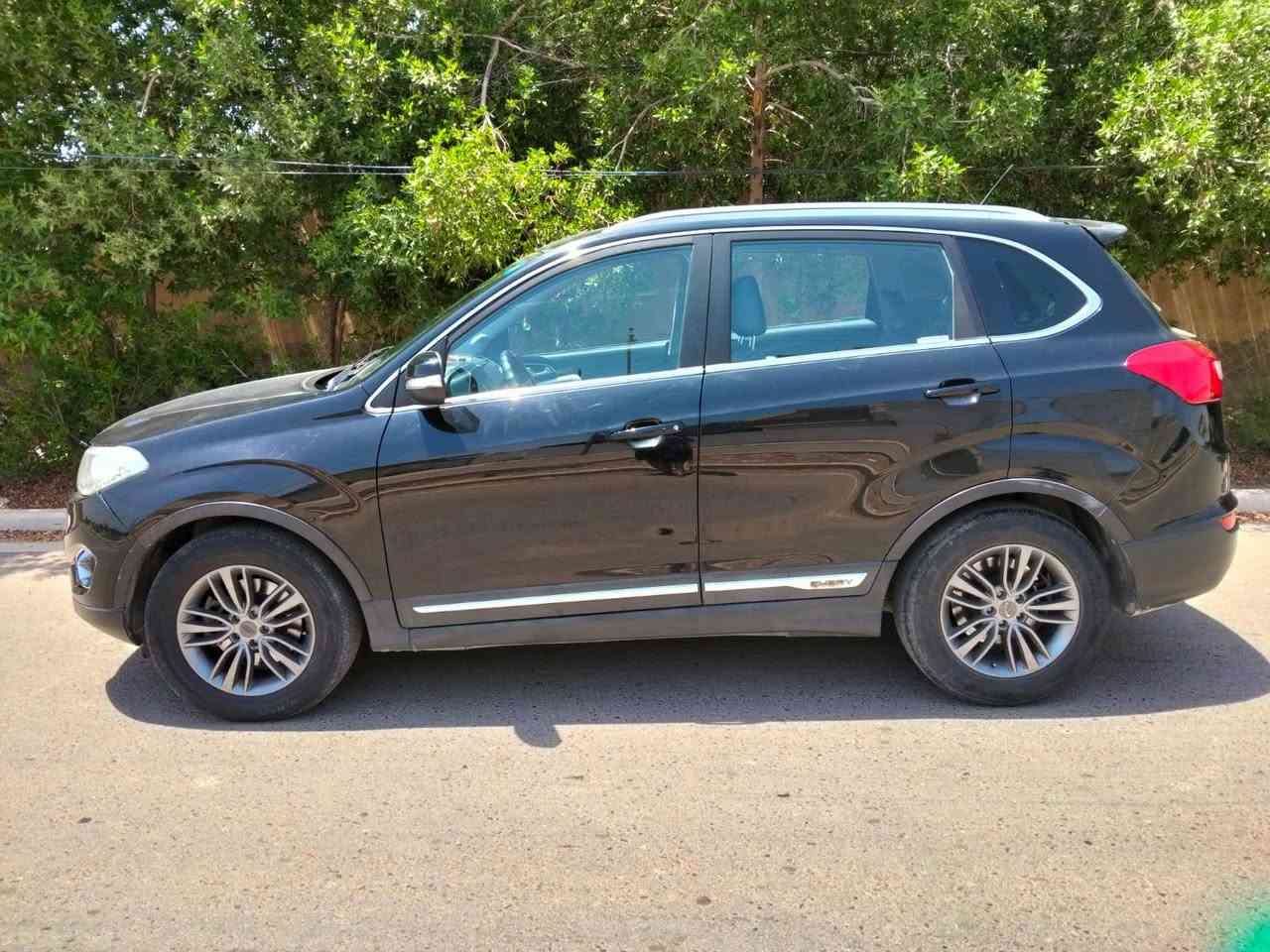 السلام عليكم
تيكو 5 
موديل 2018 
شاشه حساسات 
محرك 2000
كير 7 نمر  cvt قوي 
سيارة كفاله عامه  قطره صبغ ما بيها 
غرفتها نظيفة  كاعيه كشنات جلد 
فقط محرك بي بخار قليل 
تراي مفتوح 
مكان سيارة بغداد تحويل بغداد 
سيارة حرة 
عارضها 83 وبيها مجال تجي تشوف سيارة تقتنع بيها وبيك خير وتدلل
***********
متوفر واتساب
